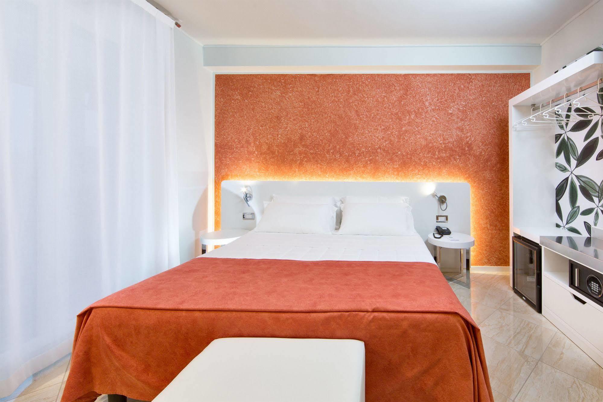 Hotel Londra Alessandria Exterior photo